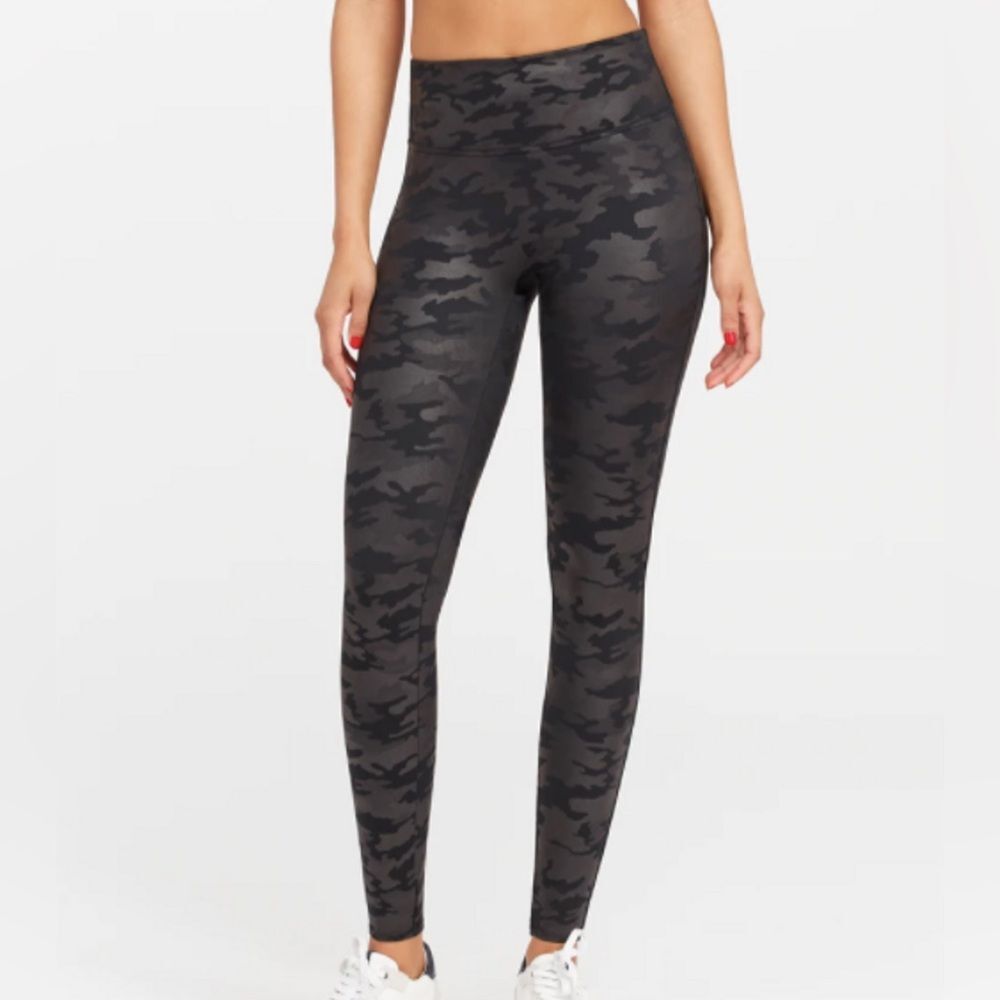 SPANX Black Camo Print Control Athletic Athleisure Leggings